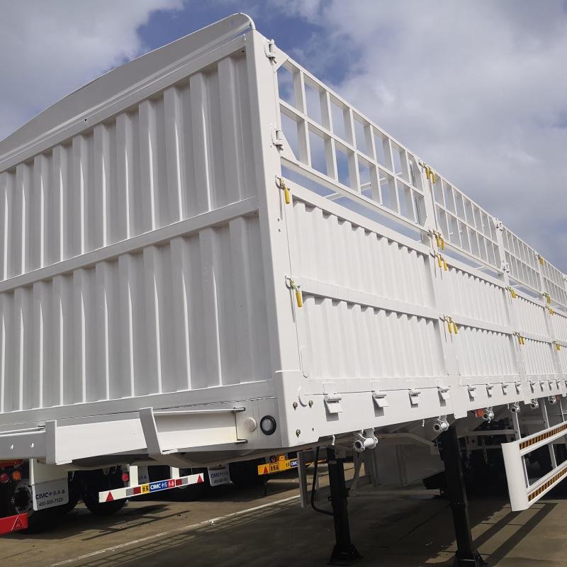 KAYUAN 60Ton 3-Axle Steel Livestock Semi-Trailer for Cattle Poultry Transport
