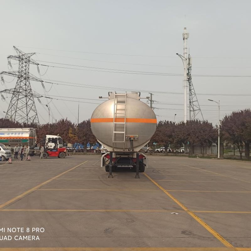 CIMC 40000L 3-Axle Aluminum Alloy Fuel Tank Semi-Trailer