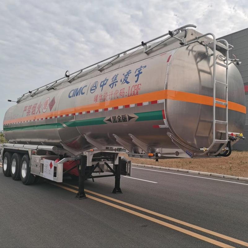 CIMC 3-Axle 45,000L Fuel Tanker Semi-Trailer