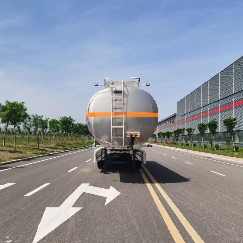 CIMC 45m³ 3-Axle Aluminum Fuel Tanker Semi-Trailer